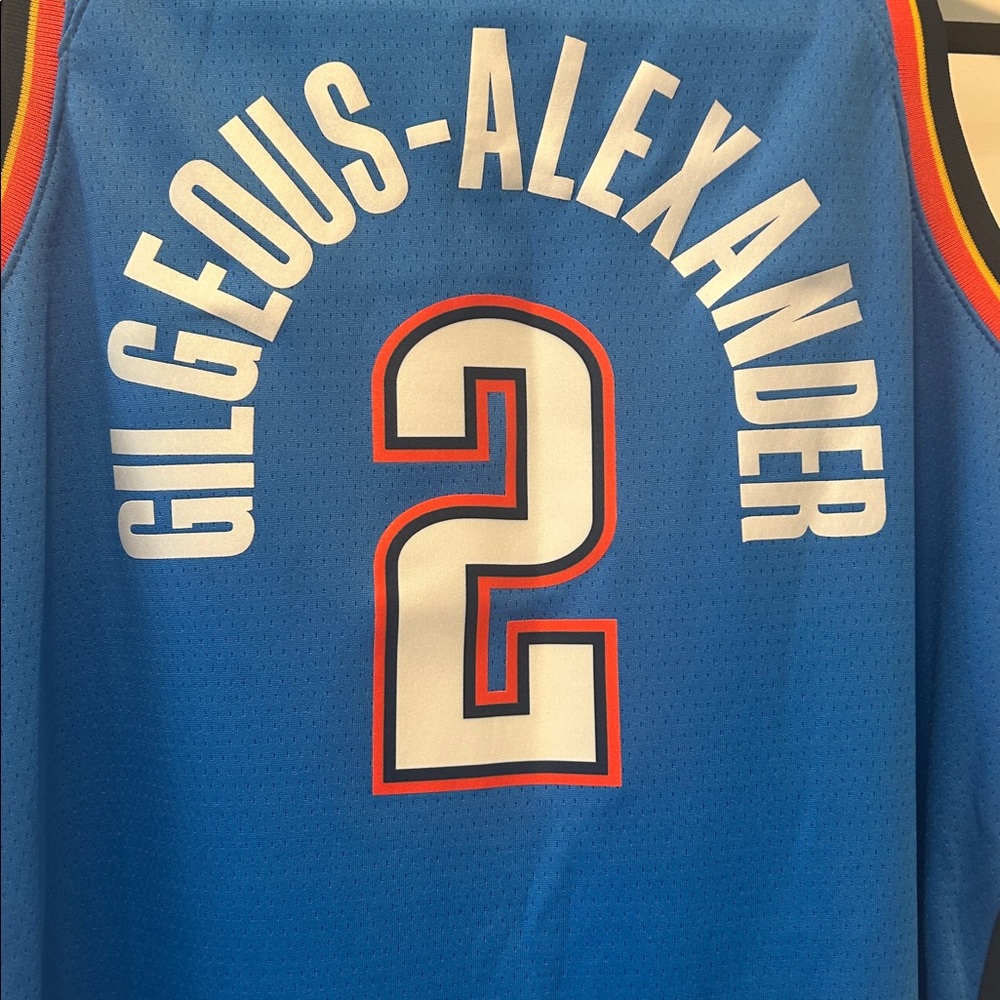 Shai Gilgeous-Alexander Oklahoma City Thunder Nike Youth Swingman Jersey - Picture 4 of 9